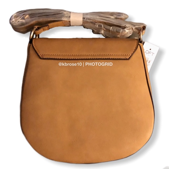 ‼️SOLD‼️Gorgeous Camel Studded Crossbody Bag - Picture 7 of 7